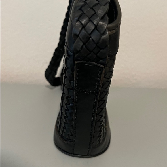 Inge Christopher Handmade Black Woven Leather Shoulder Bag - Picture 9 of 10